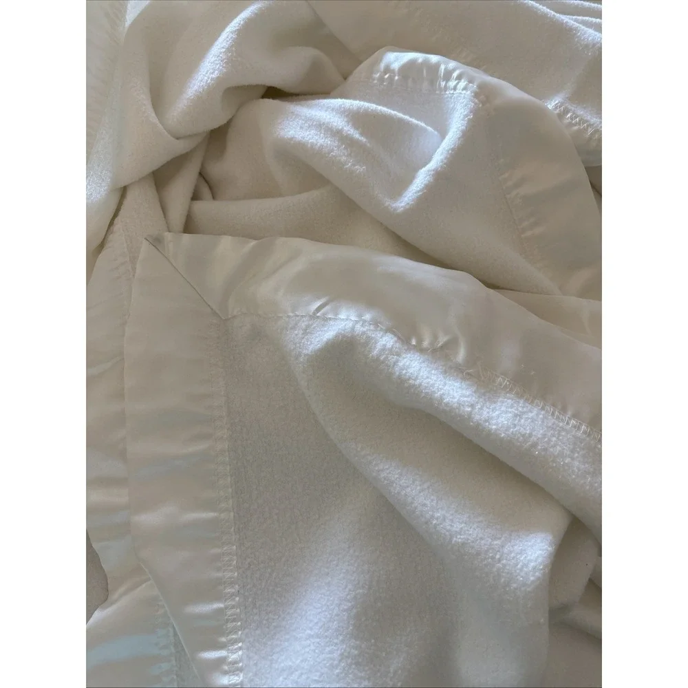 Cozy Earth Queen Bamboo oversize KING  Size Blanket White Natural‎ LOOK - Picture 9 of 11